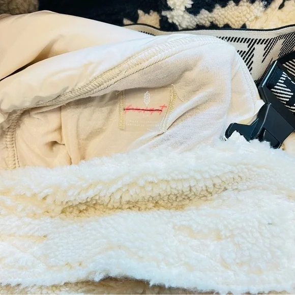 Free People Movement Sherpa Overalls Aztec Print Cozy Fleece Small - Picture 5 of 5